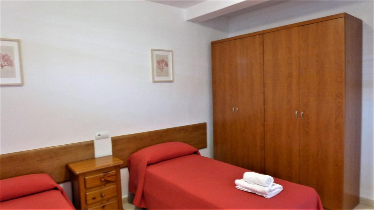 Apartamentos Colon Салоу Екстер'єр фото