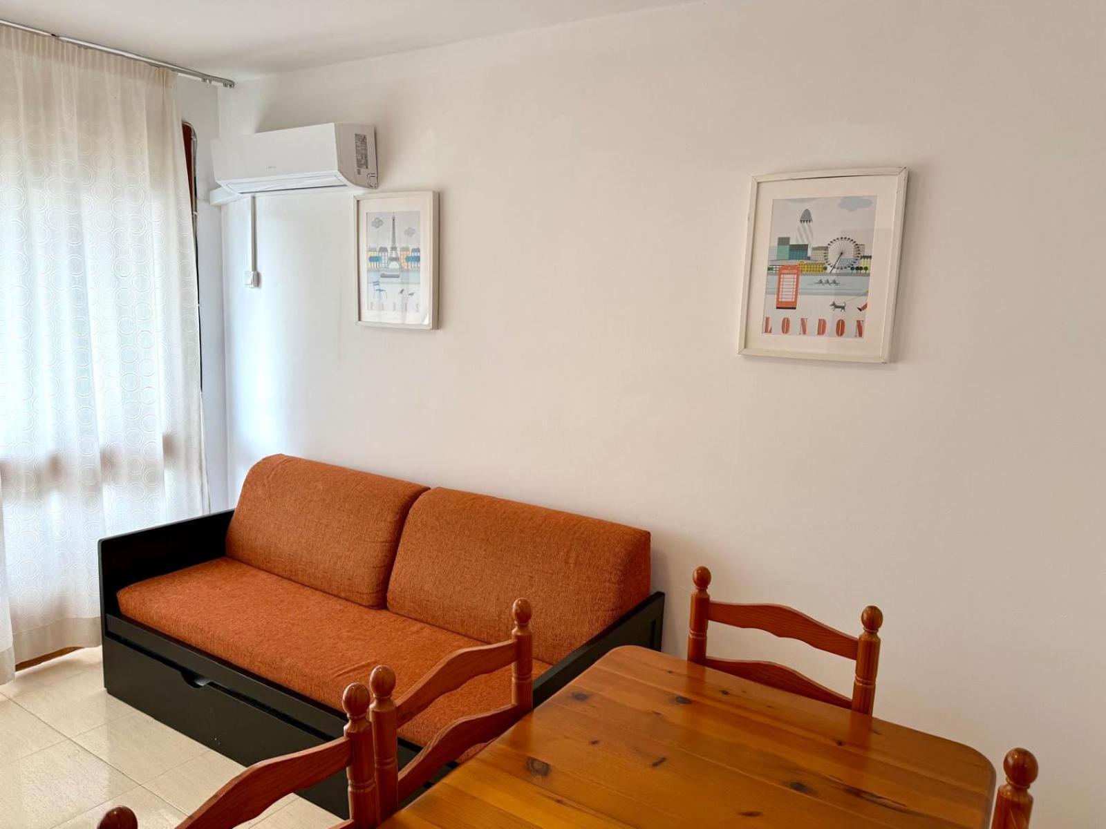 Apartamentos Colon Салоу Екстер'єр фото