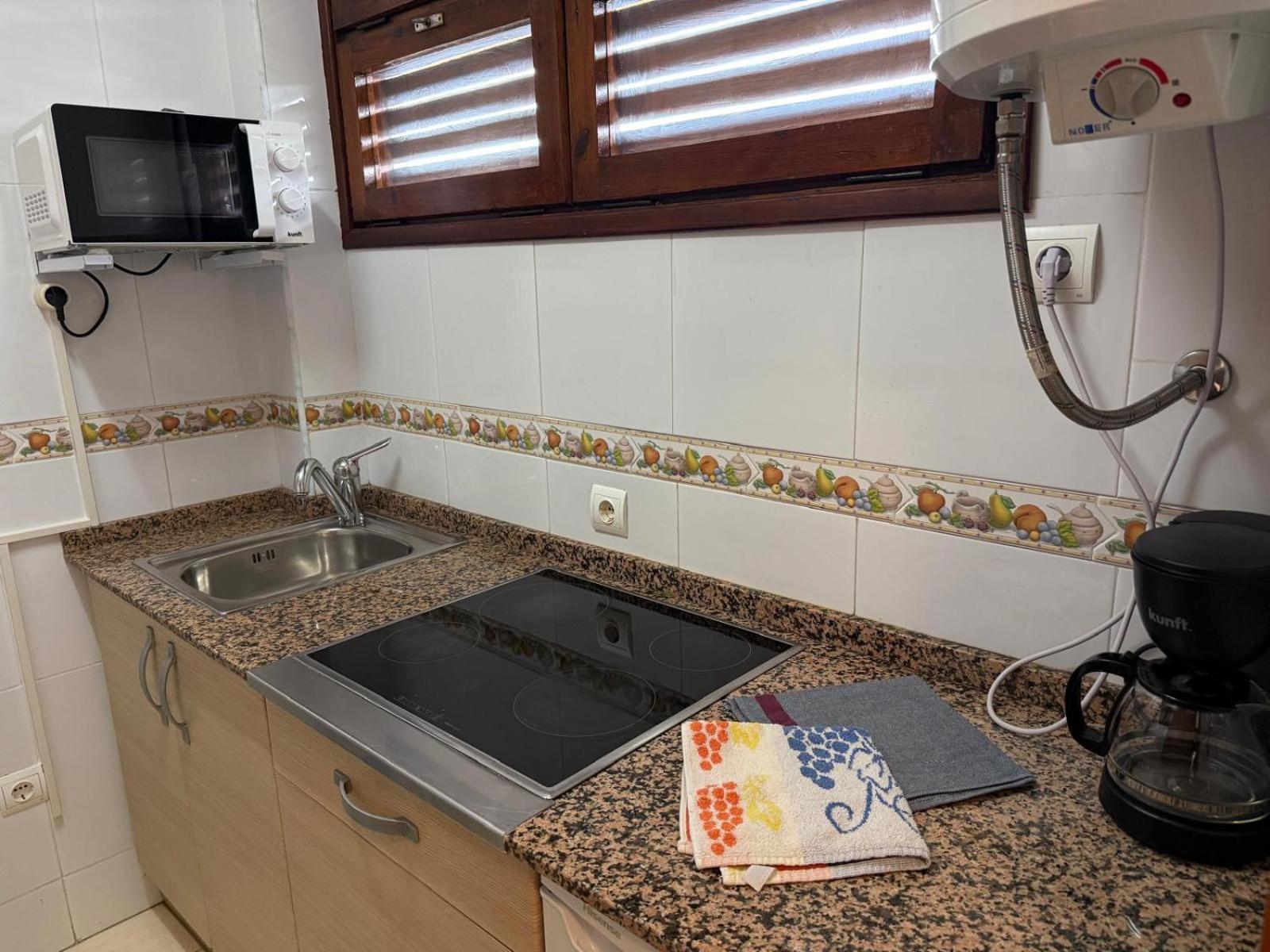 Apartamentos Colon Салоу Екстер'єр фото