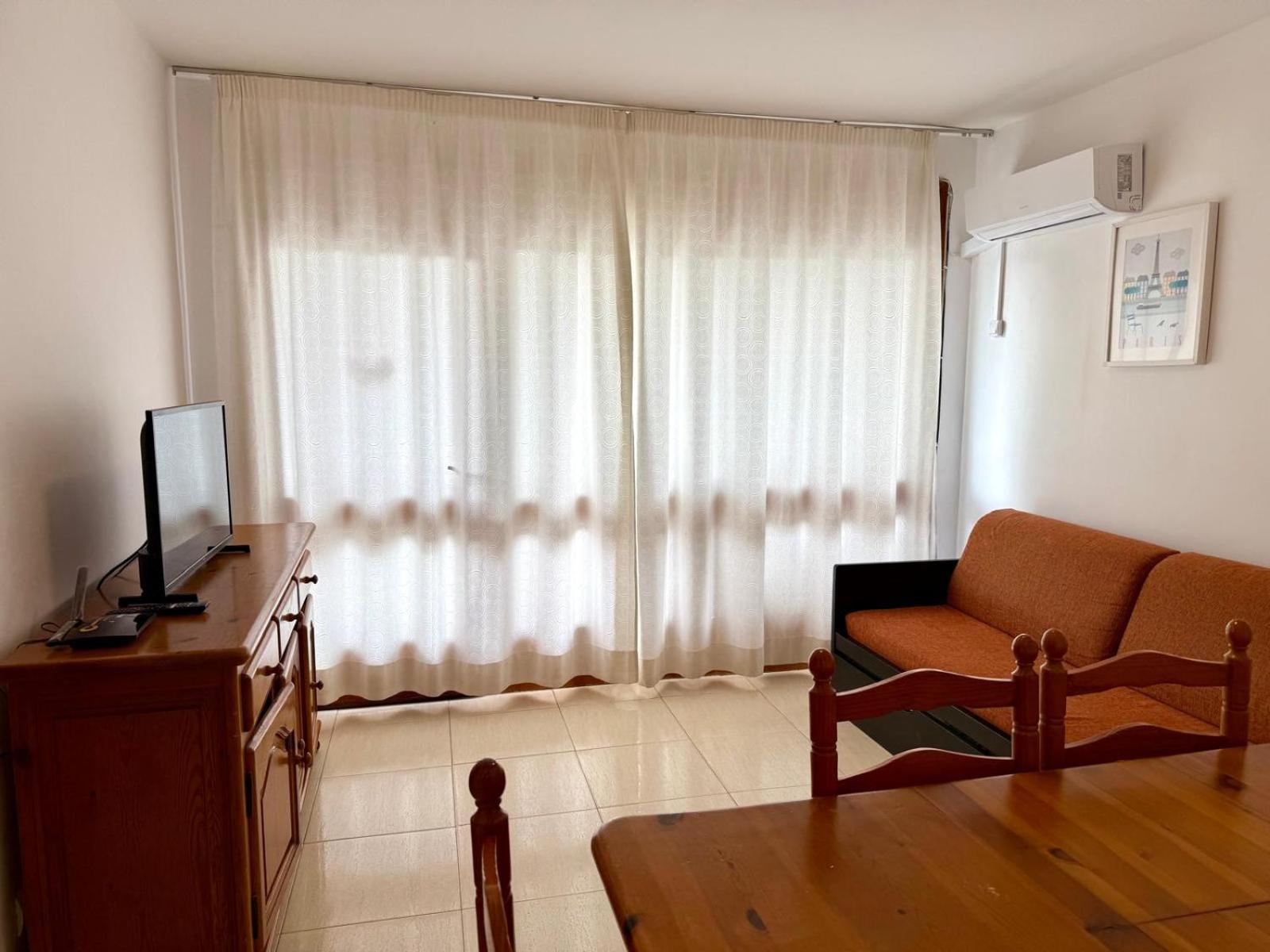 Apartamentos Colon Салоу Екстер'єр фото